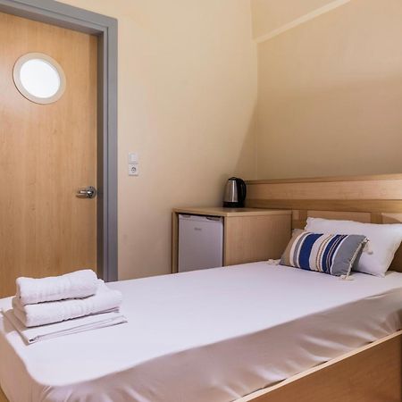 Fontana Luxury Rooms Митилини Экстерьер фото